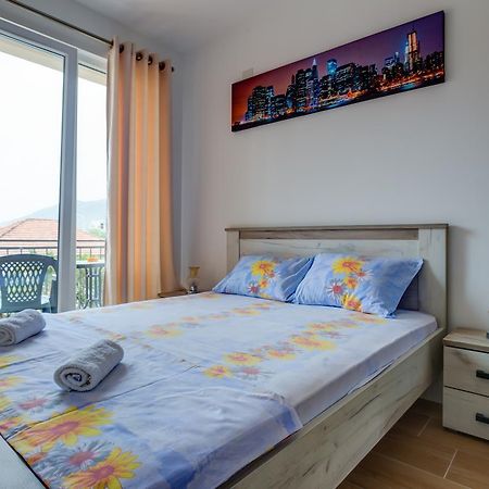 Petkovic Accommodation Tivat Eksteriør billede