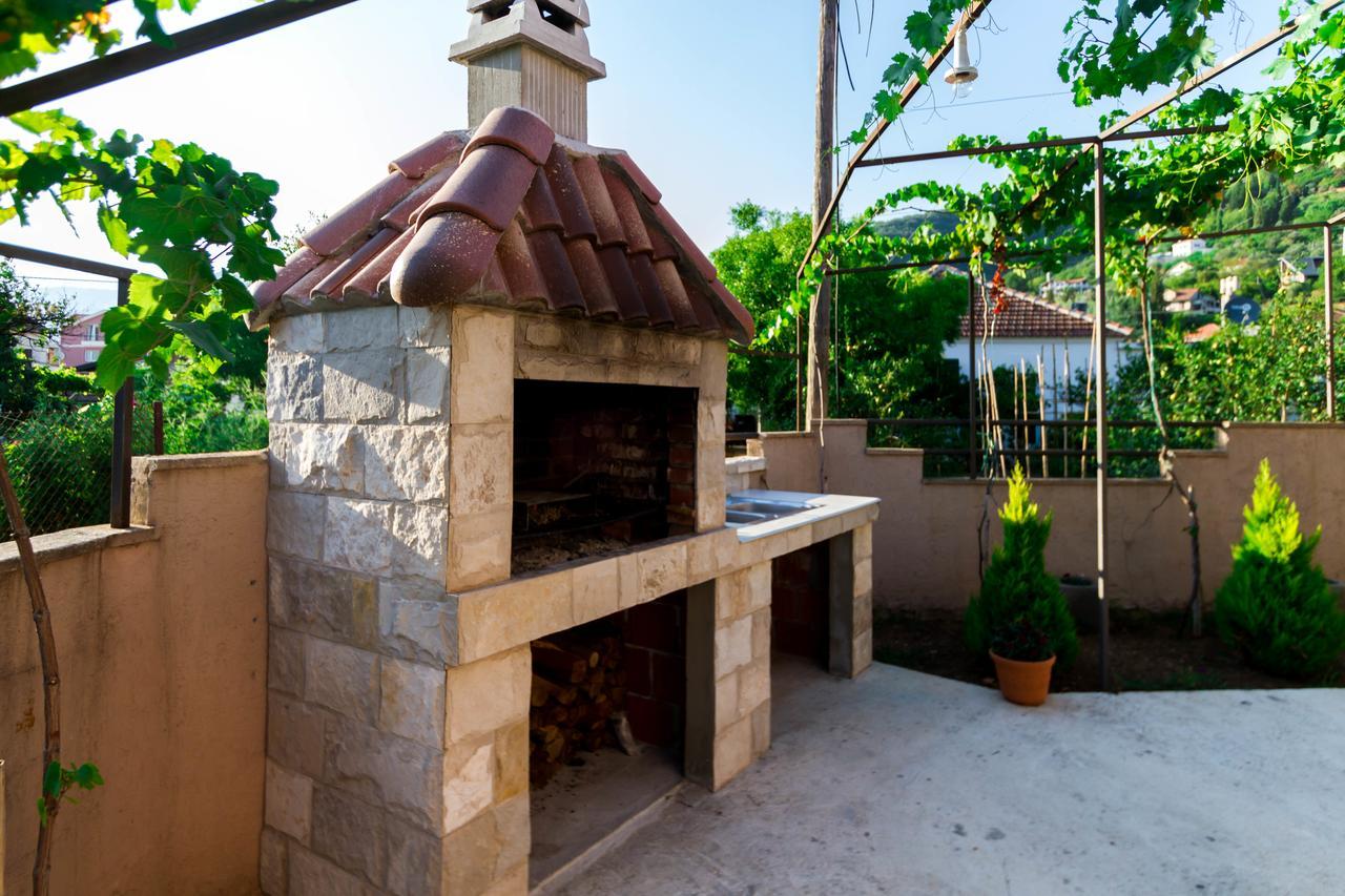 Petkovic Accommodation Tivat Eksteriør billede
