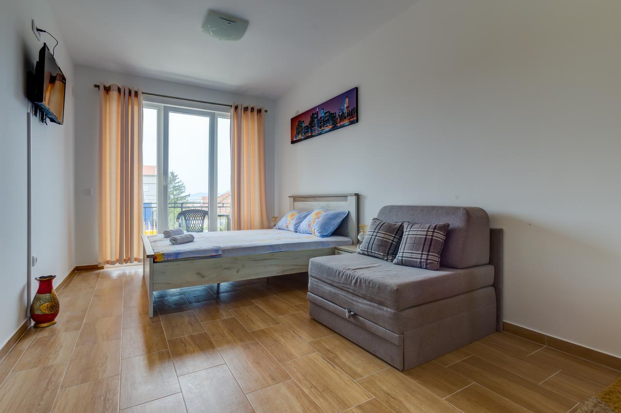 Petkovic Accommodation Tivat Eksteriør billede