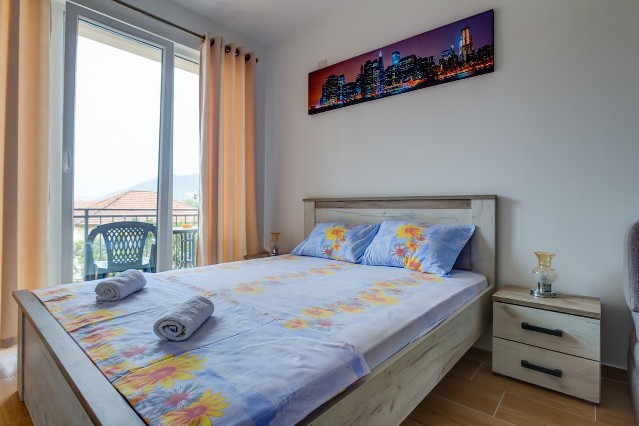 Petkovic Accommodation Tivat Eksteriør billede