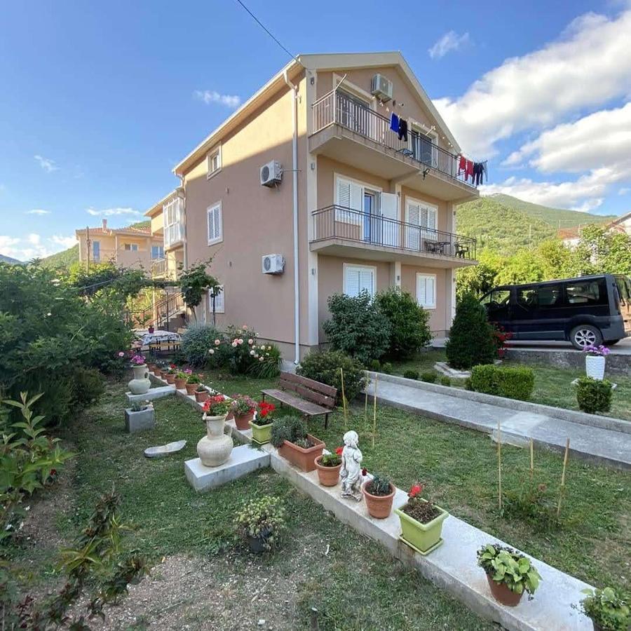 Petkovic Accommodation Tivat Eksteriør billede